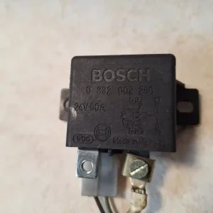Przekaźnik BOSCH 0 332 002 256, 24V 50A, BOVA Futura EURO 3 Ostatnia szansa